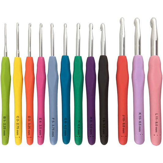 BeCraftee Crochet Hooks Kit – 12-Piece Extra-Long Needles with Ergonomic Grips for Beginners
