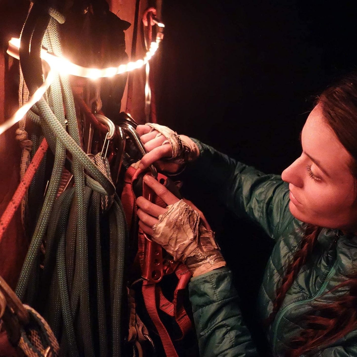 LED Rope Lights for Camping & Hiking, Portable String Light & LED Lantern for Safety & Emergencies